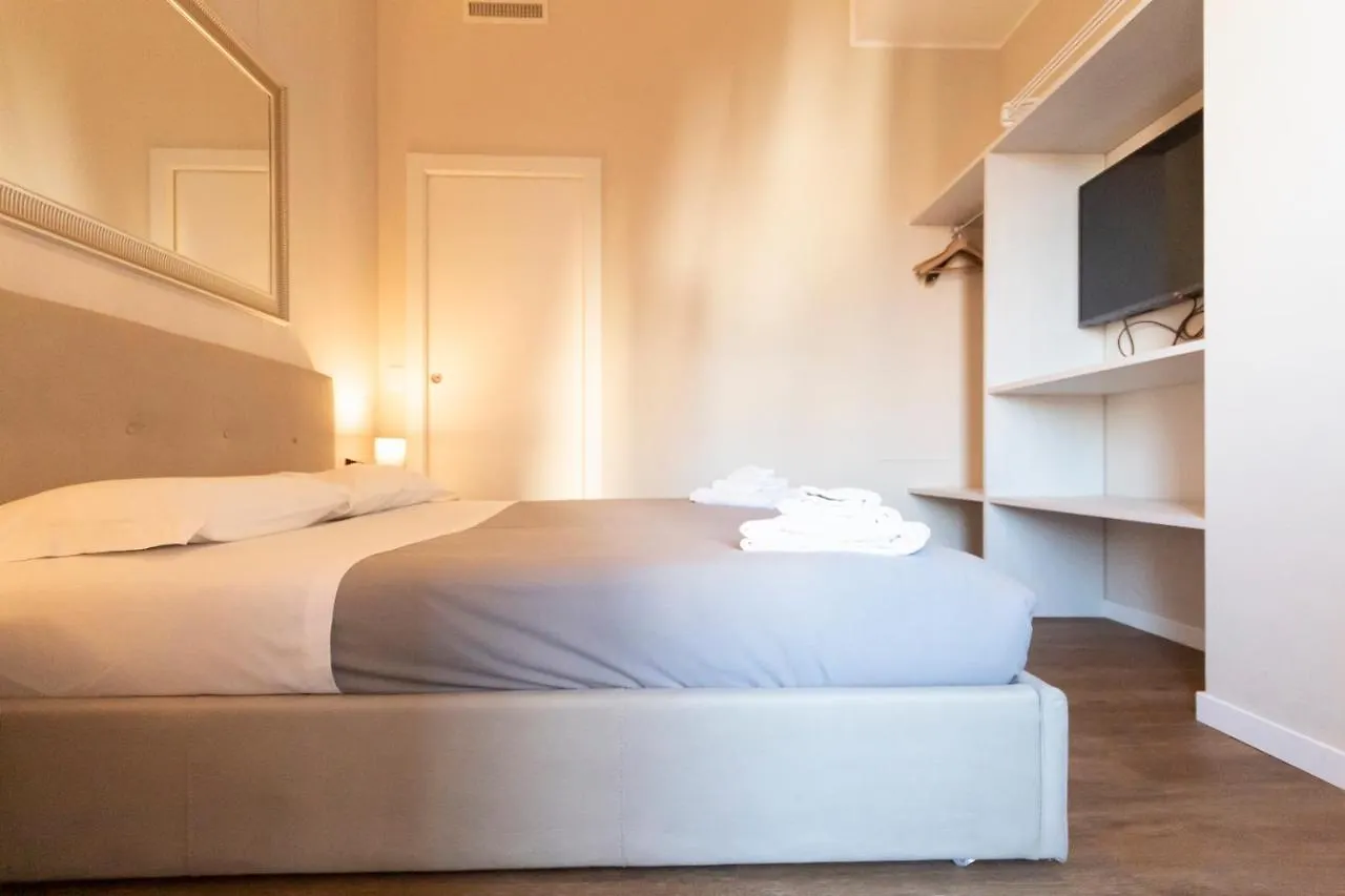 Via Torino Apartment 1 Milan 0*,