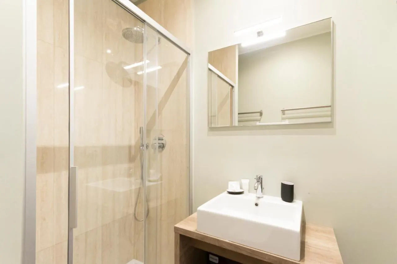 Via Torino Apartment 1 Μιλάνο 0*,